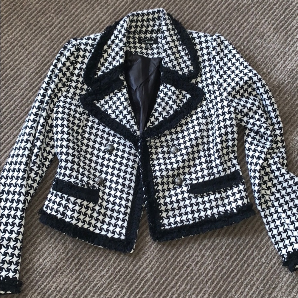 cropped black and white blazer